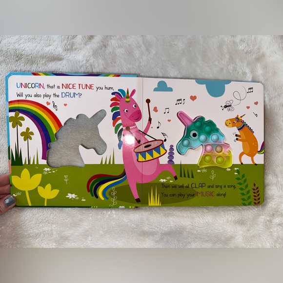 New Popy Corns Pop Book - Picture 3 of 5